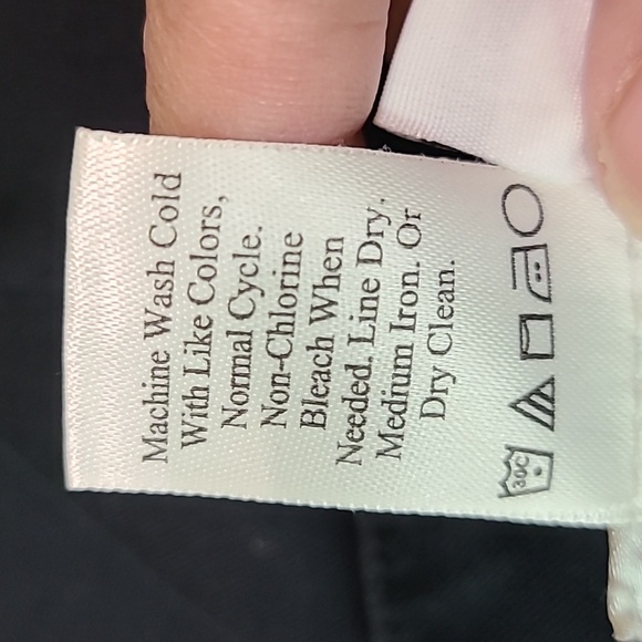 COLDWATER CREEK Women's Black Cotton / Spandex Capri Pants - Size 16 - Picture 10 of 10